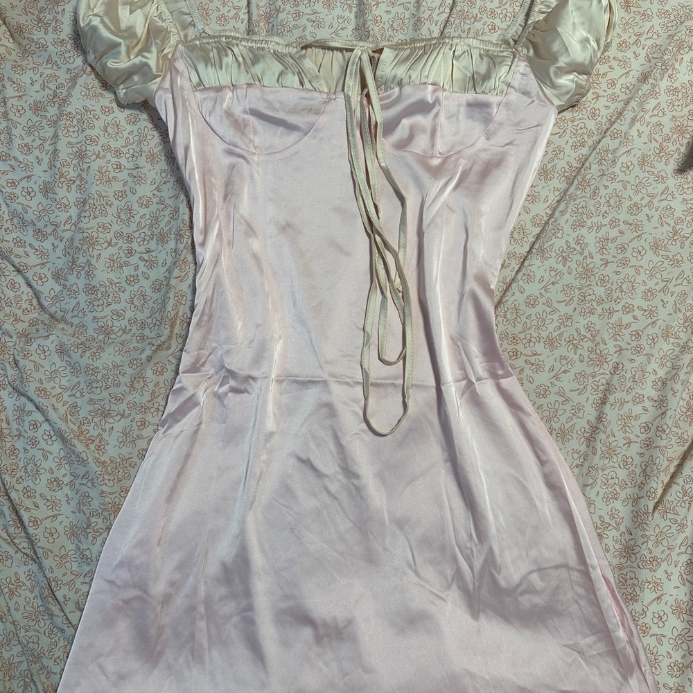 Elegant Pink Satin Dress with Cream Puff Sleeves
